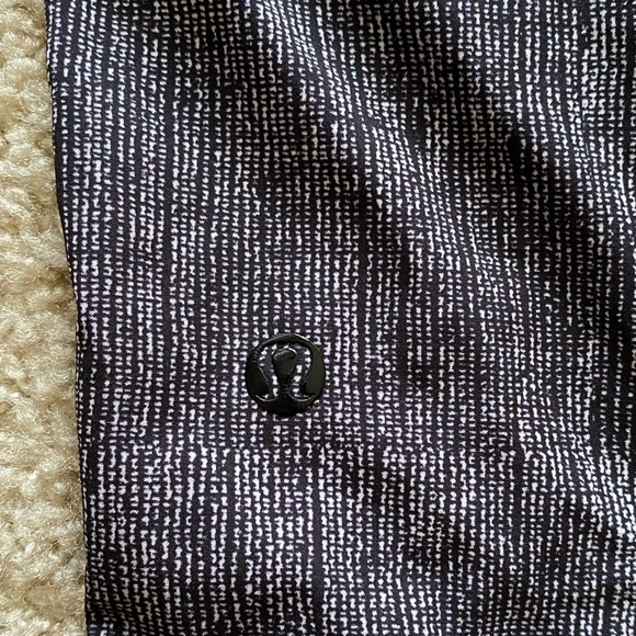 Lululemon Black & White Jogger Pants Sz 6 - Picture 12 of 15